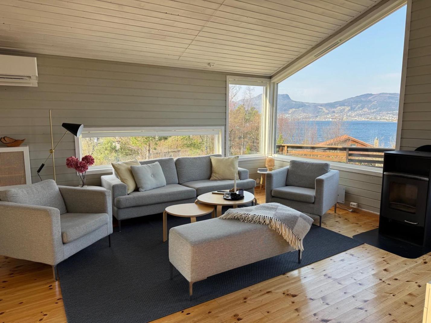 Charming House Located By The Fjord With The Pultpitrock Within Short Distance Vila Jørpeland Exterior foto